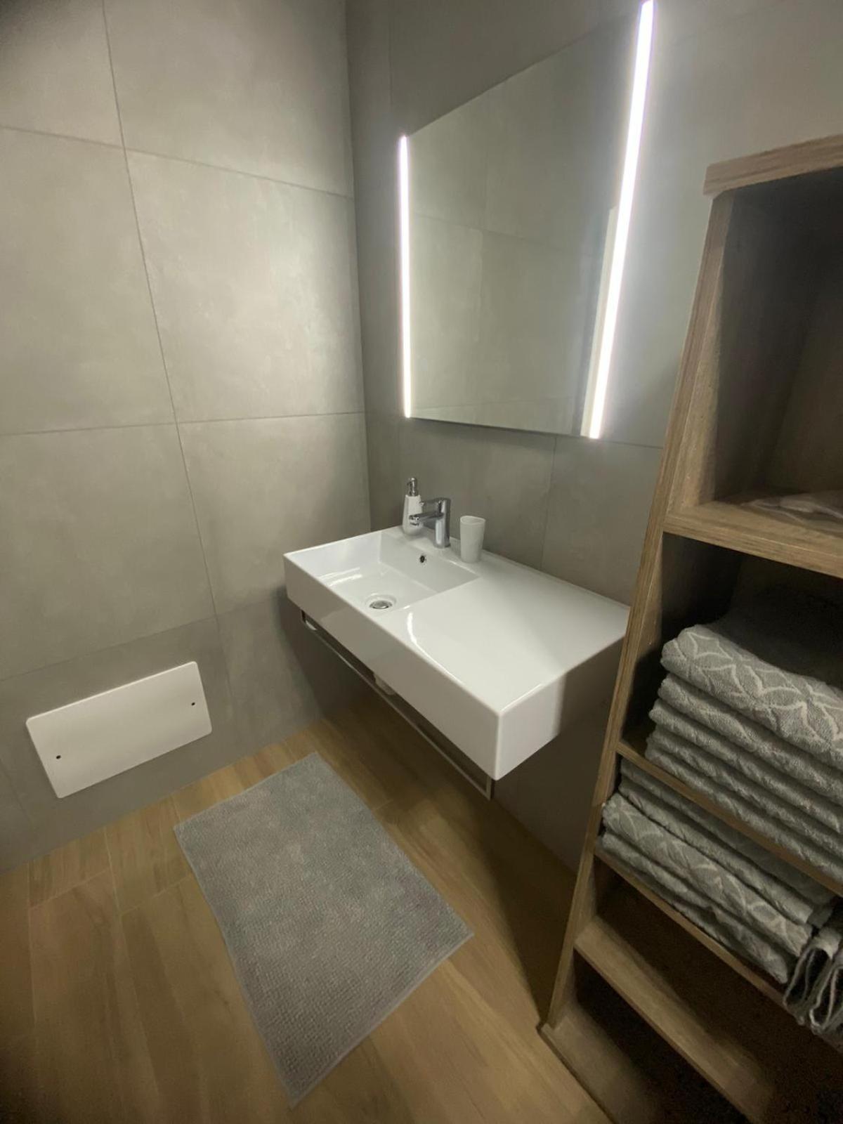 Mountain Apartments 塔尔维西奥 外观 照片