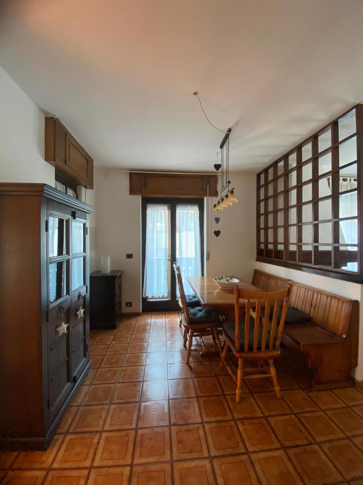 Mountain Apartments 塔尔维西奥 外观 照片