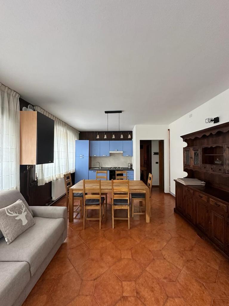 Mountain Apartments 塔尔维西奥 外观 照片